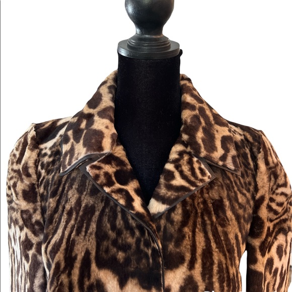 ‼️AUTHENTIC‼️ GUCCI Fur Coat - Picture 3 of 10